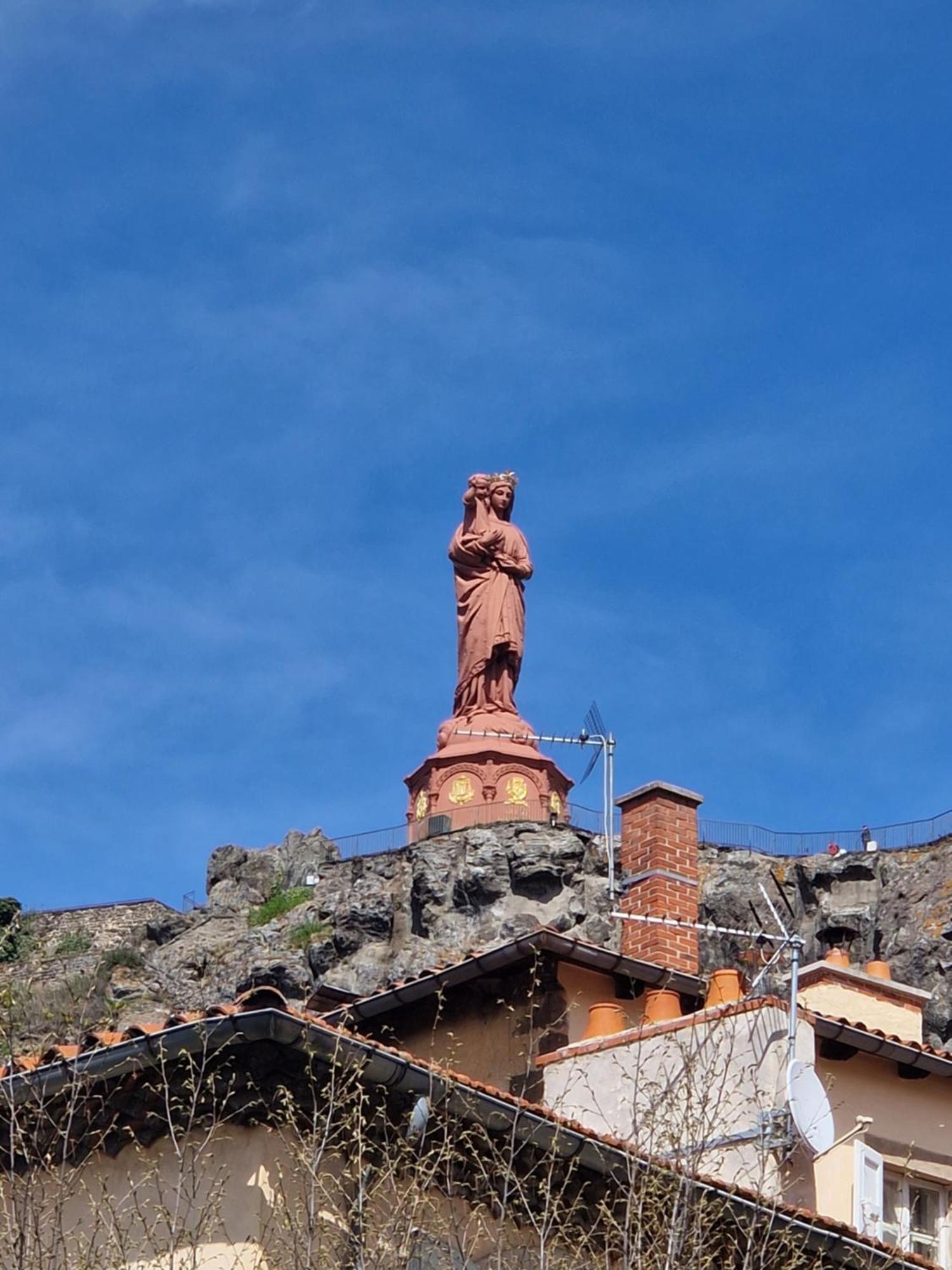 Gite Des Tables - Cathedrale, Coeur Historique, Vue Le Puy-en-Velay Ngoại thất bức ảnh